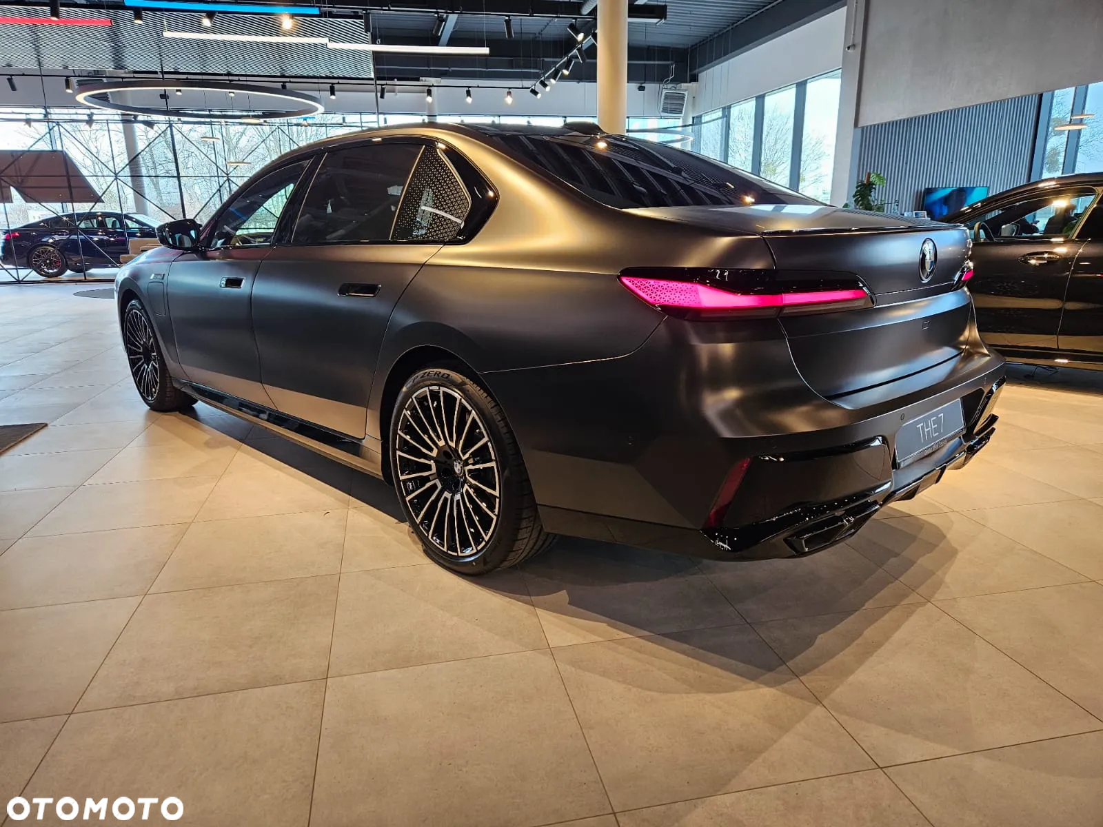 BMW Seria 7 M760e xDrive - 3