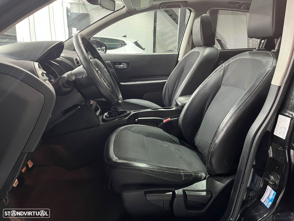 Nissan Qashqai 1.6 dCi TEKNA+ - 10