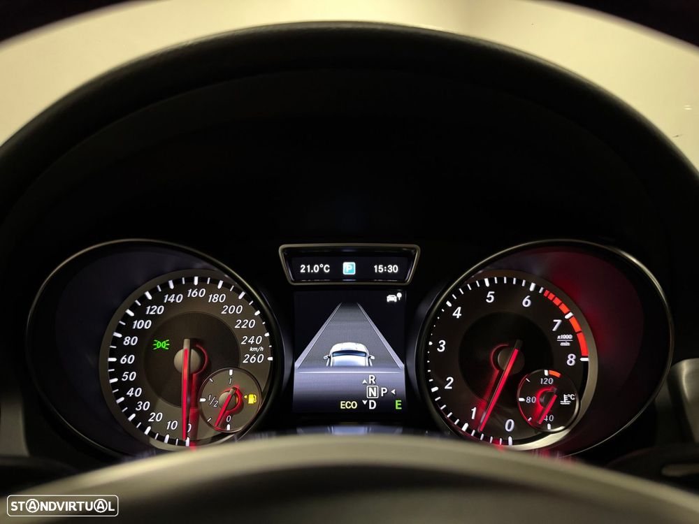 Mercedes-Benz GLA 200 - 44