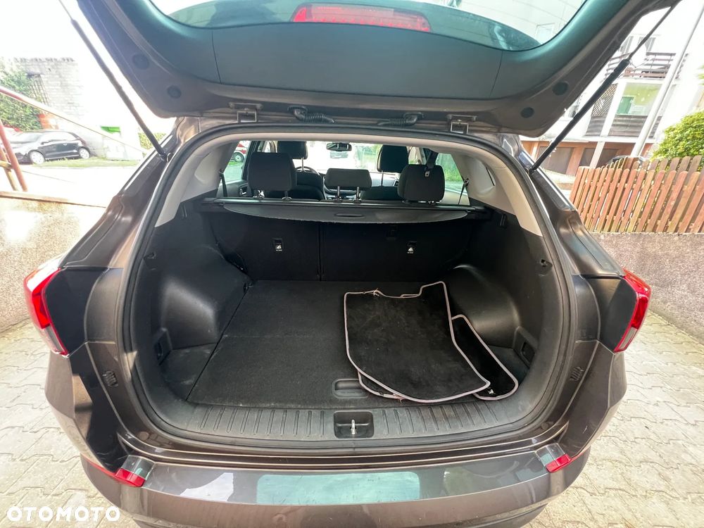 Hyundai Tucson - 16