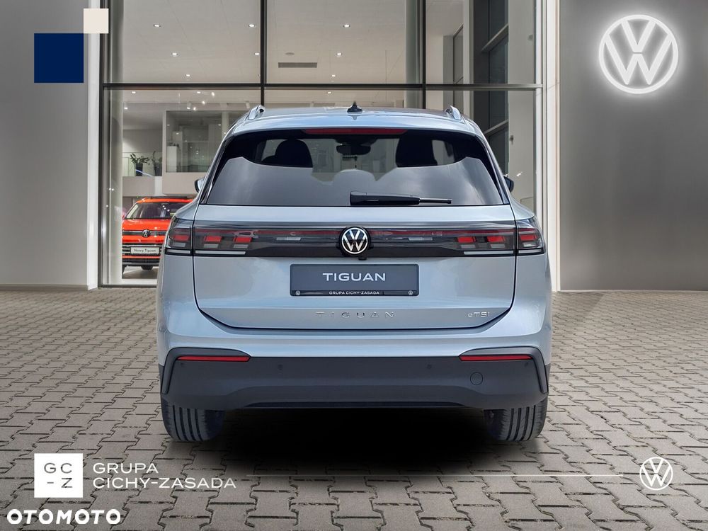 Volkswagen Tiguan - 4