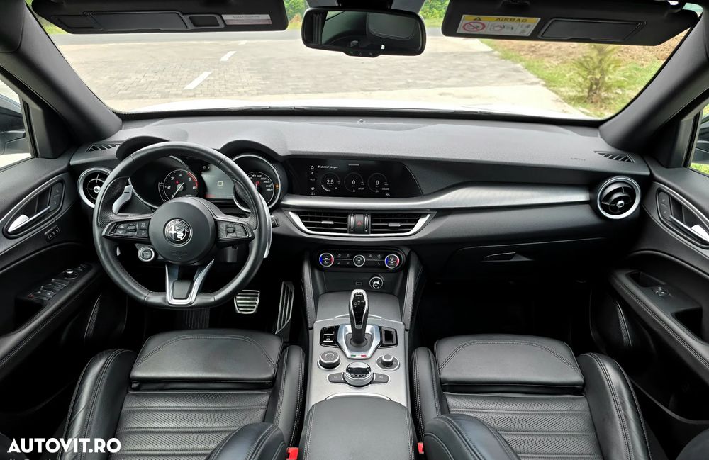 Alfa Romeo Stelvio 2.2 16V AT8 Q4 Veloce - 6