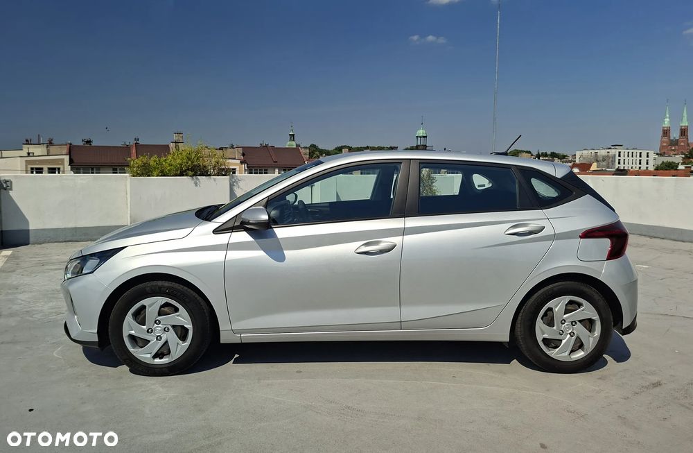 Hyundai i20 1.2 Pure - 9