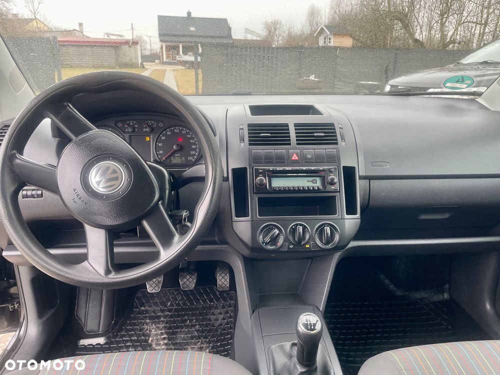 Volkswagen Polo - 5