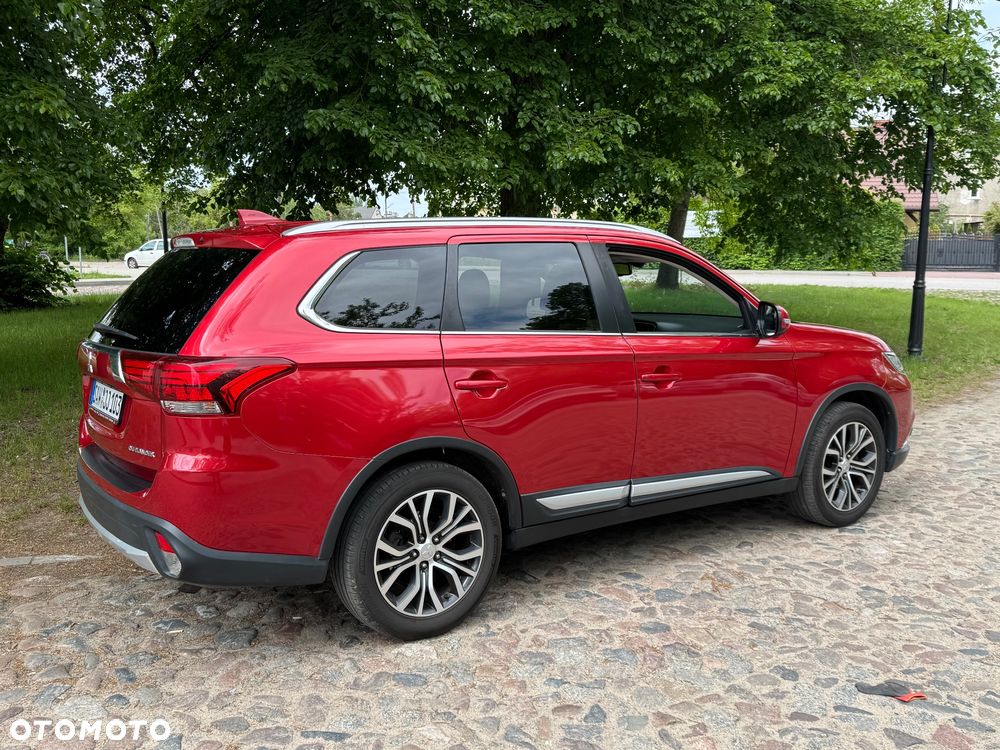 Mitsubishi Outlander - 24
