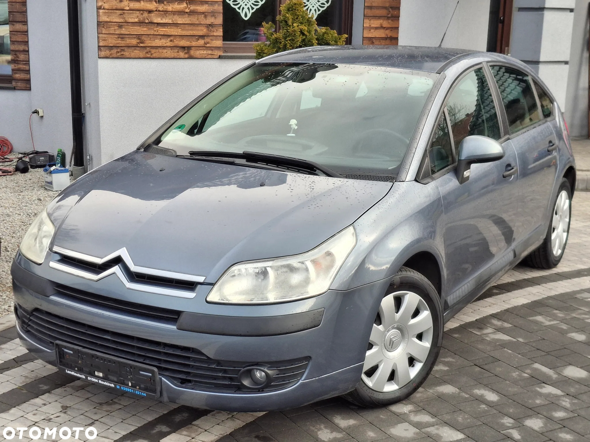 Citroën C4 1.4 16V Advance - 4