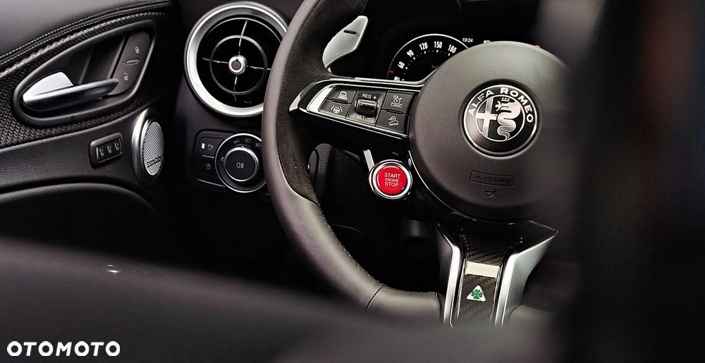 Alfa Romeo Stelvio V6 2.9 Bi-Turbo AT8-Q4 Quadrifoglio - 22