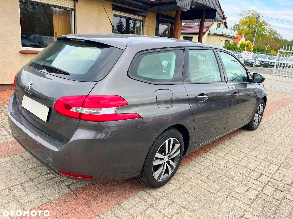 Peugeot 308 1.5 BlueHDi Active S&S EAT6 - 4