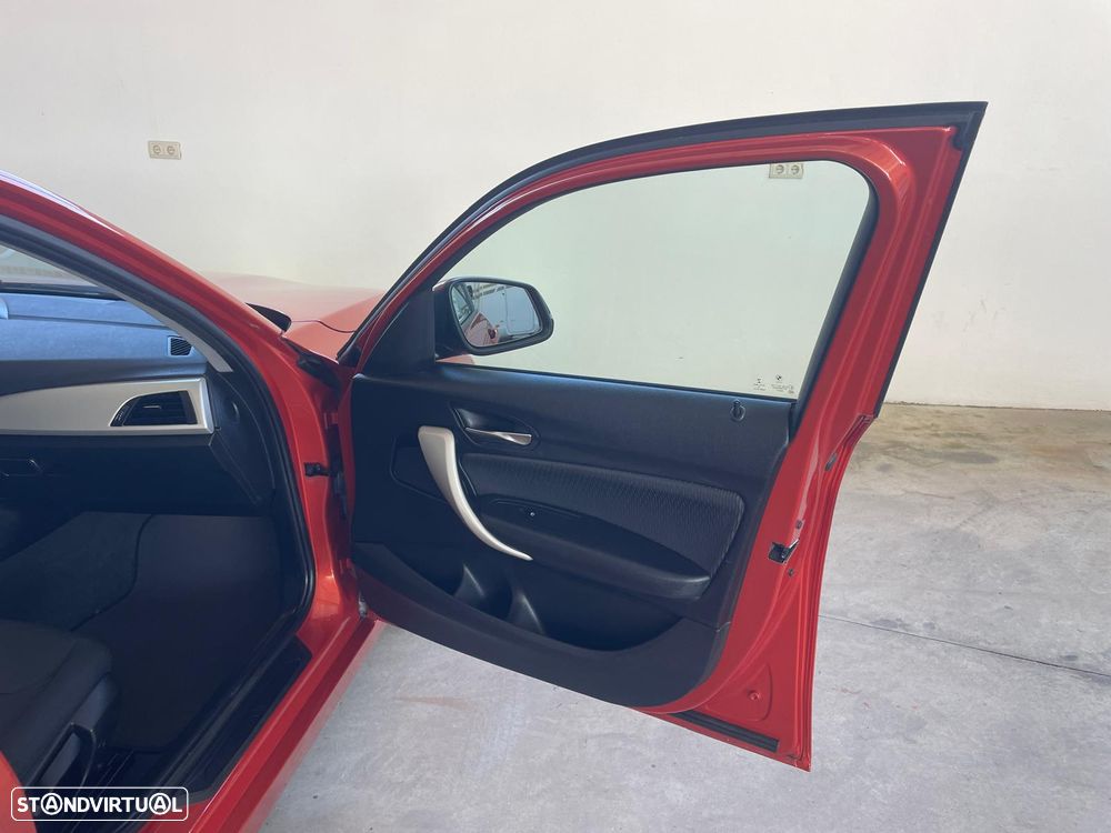 BMW 116 d EfficientDynamics Edition Sport Line - 24