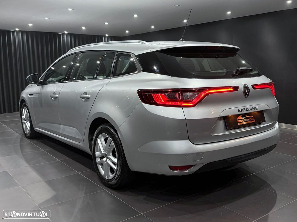Renault Mégane Sport Tourer 1.5 dCi Limited EDC - 6