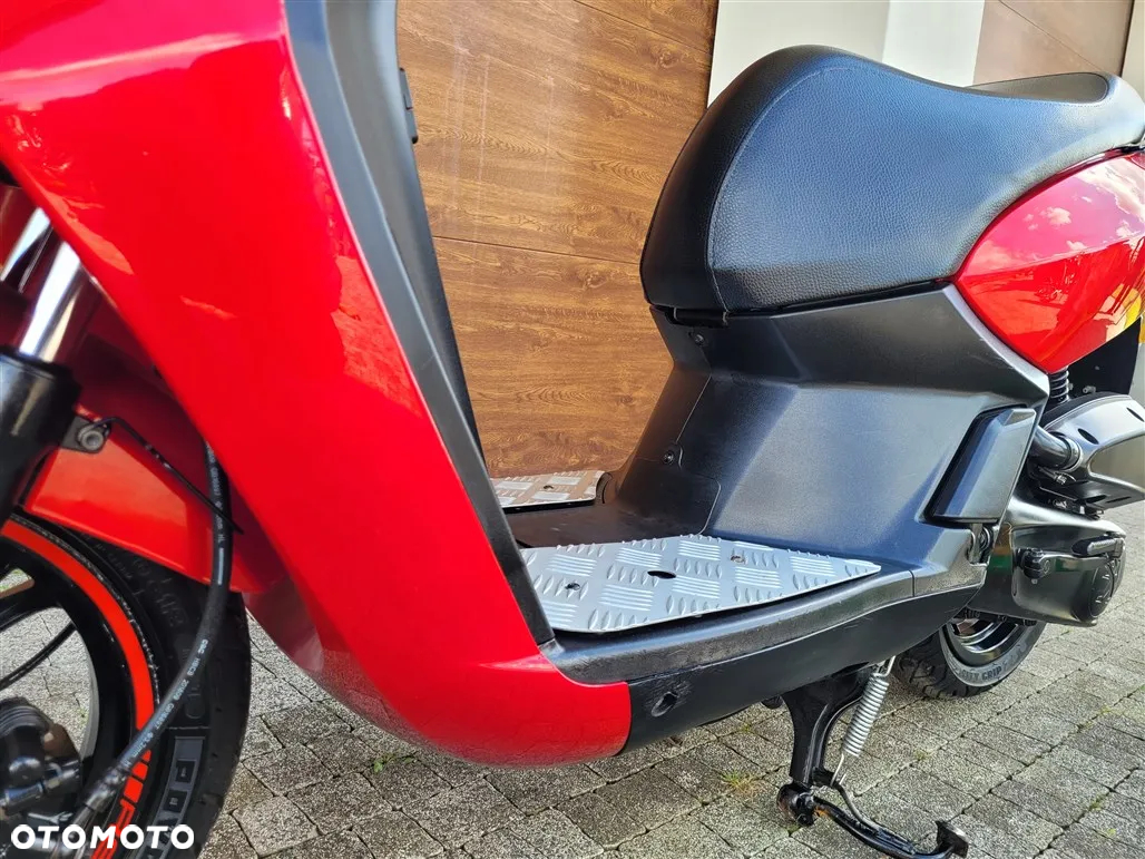 Peugeot Kisbee - 21