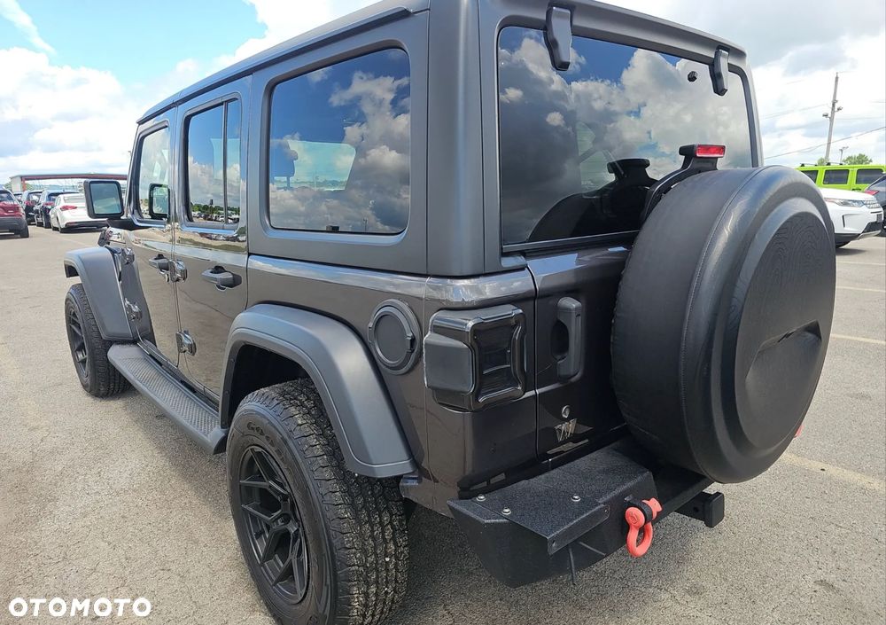 Jeep Wrangler - 7