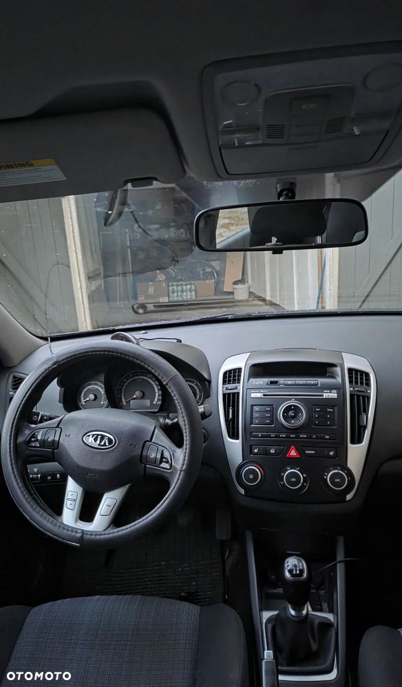 Kia Ceed 1.4 L - 21