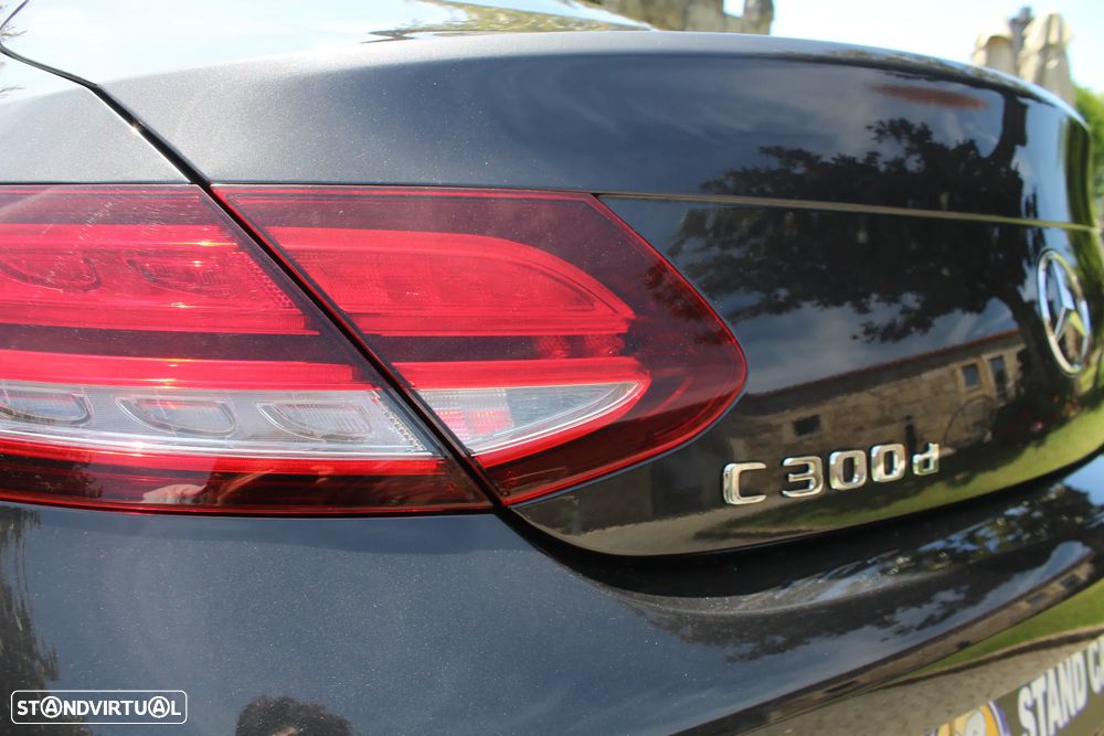 Mercedes-Benz C 300 d 4Matic 9G-TRONIC AMG Line Plus - 16