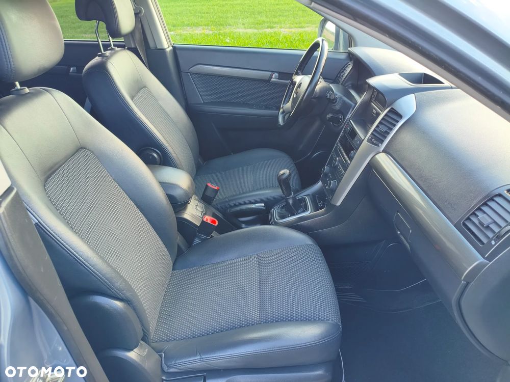 Chevrolet Captiva 2.4 2WD 7 Sitzer LS - 9