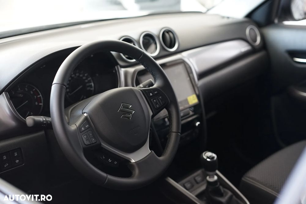 Suzuki Vitara 1.4 Boosterjet 6MT MHEV Passion - 7