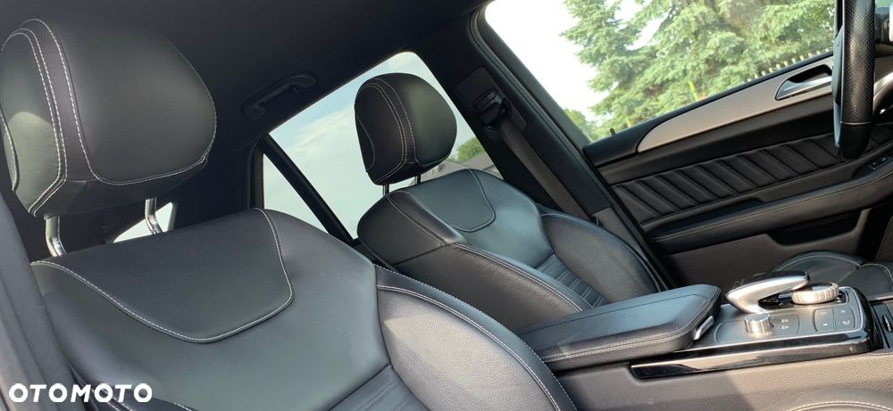 Mercedes-Benz GLE 500 e 4Matic 7G-TRONIC AMG Line - 11