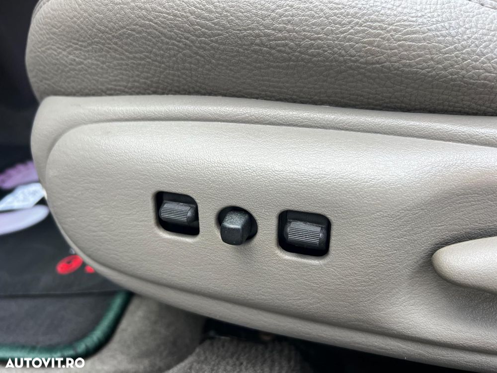Chrysler Sebring - 15