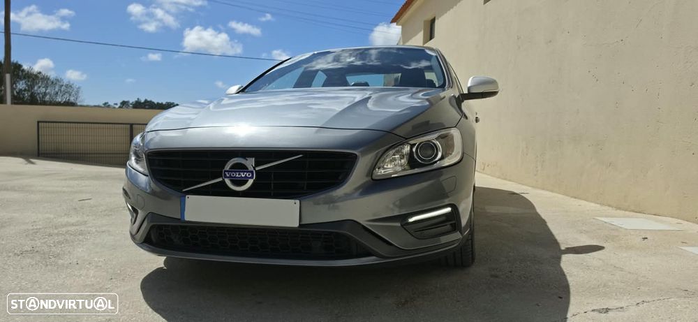 Volvo S60 2.0 D4 R-Design Geartronic - 3
