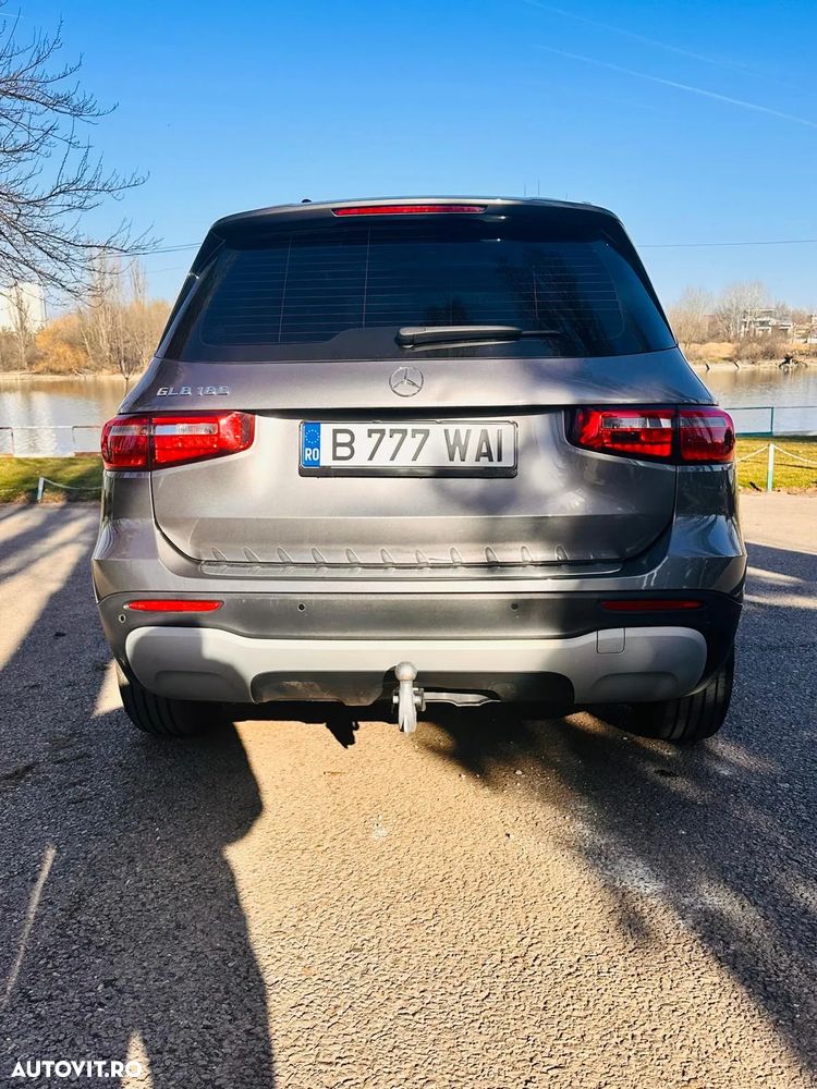 Mercedes-Benz GLB 180 7G-DCT Progressive - 10