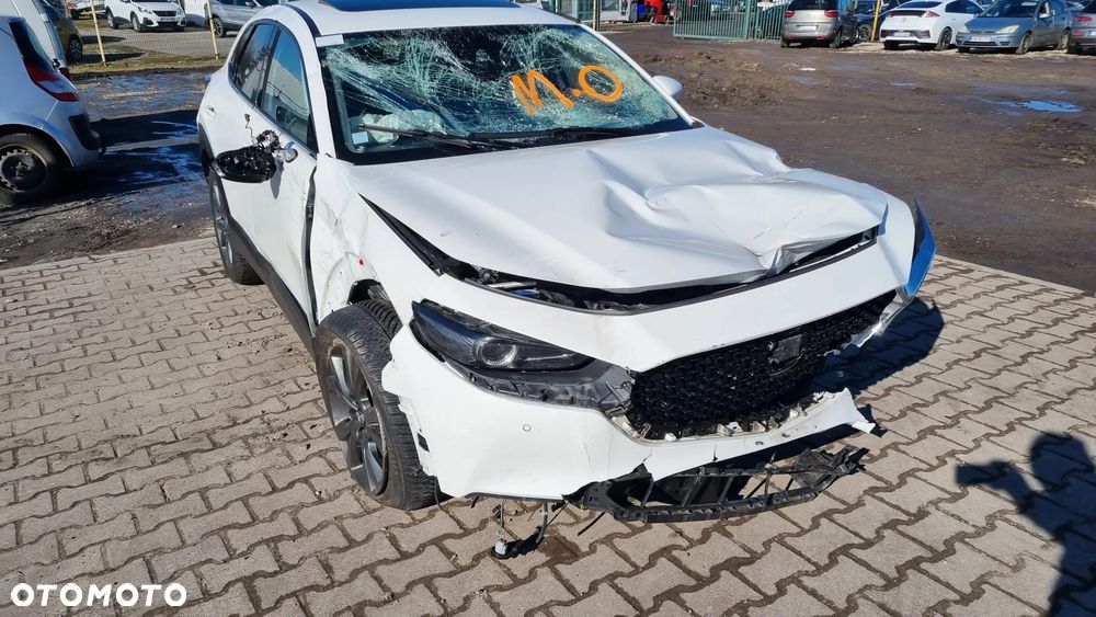 Mazda CX-30 2.0 mHEV Hikari 2WD - 21