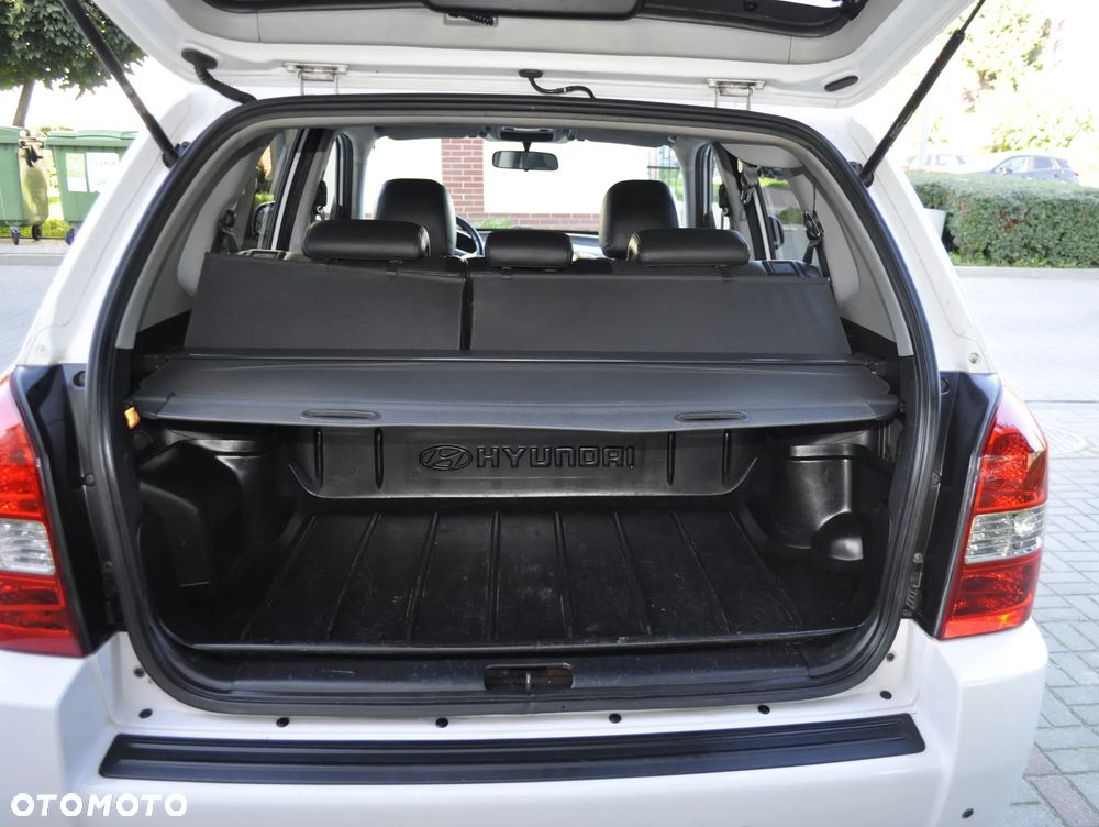 Hyundai Tucson 2.0 2WD GLS - 9