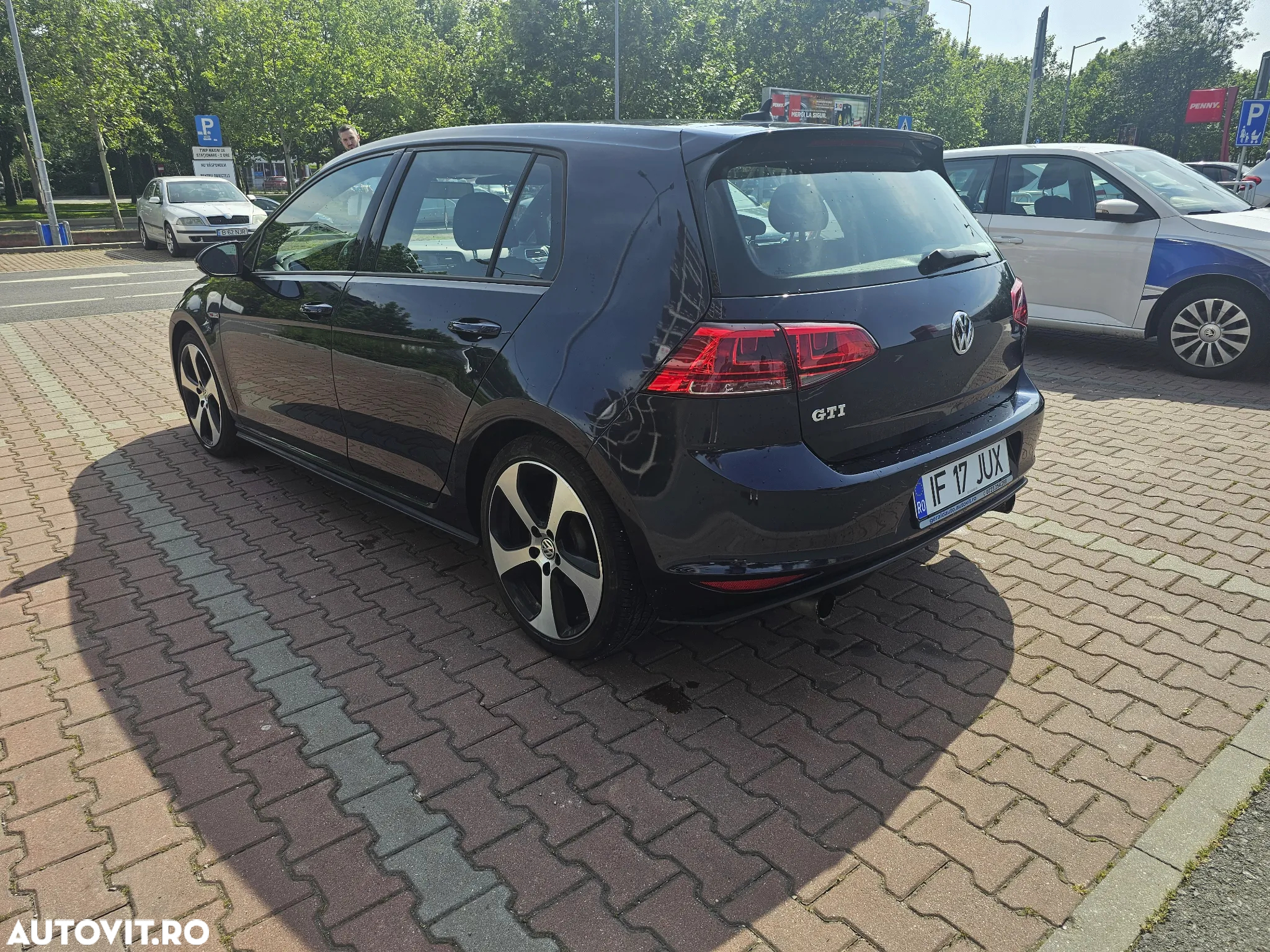 Volkswagen Golf - 4