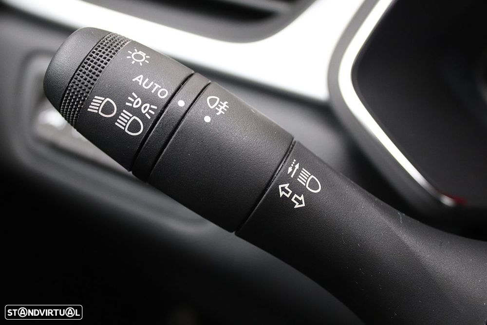 Renault Captur 1.0 TCe Techno Bi-Fuel - 17