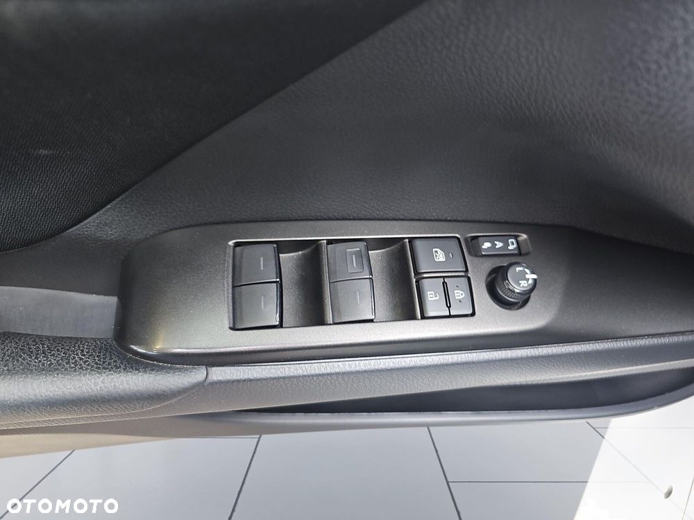 Toyota Camry 2.5 Hybrid Comfort CVT - 19
