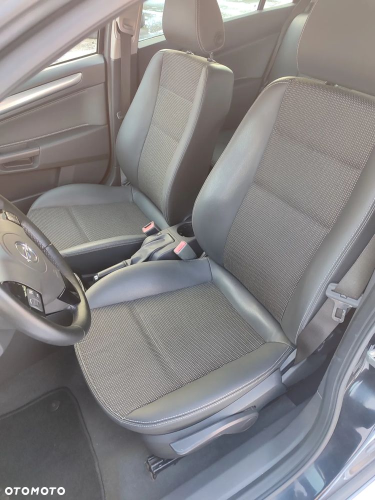 Opel Astra 1.8 Cosmo - 19