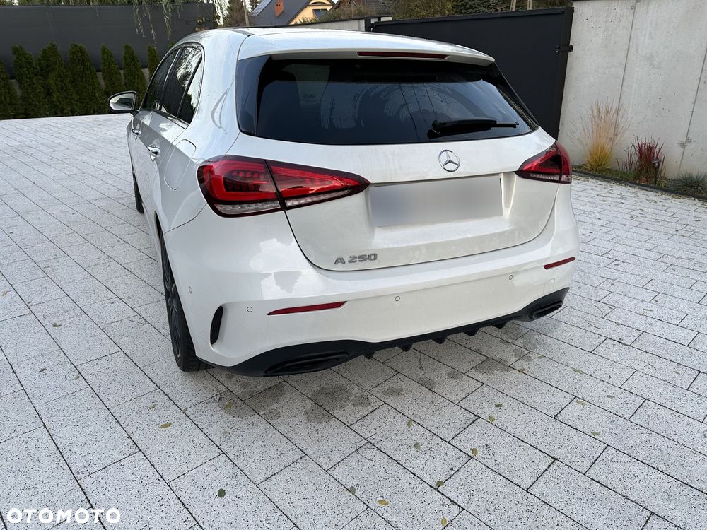 Mercedes-Benz Klasa A 250 AMG Line 7G-DCT - 9