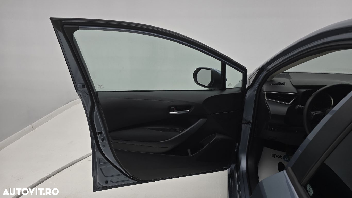 Toyota Corolla - 11