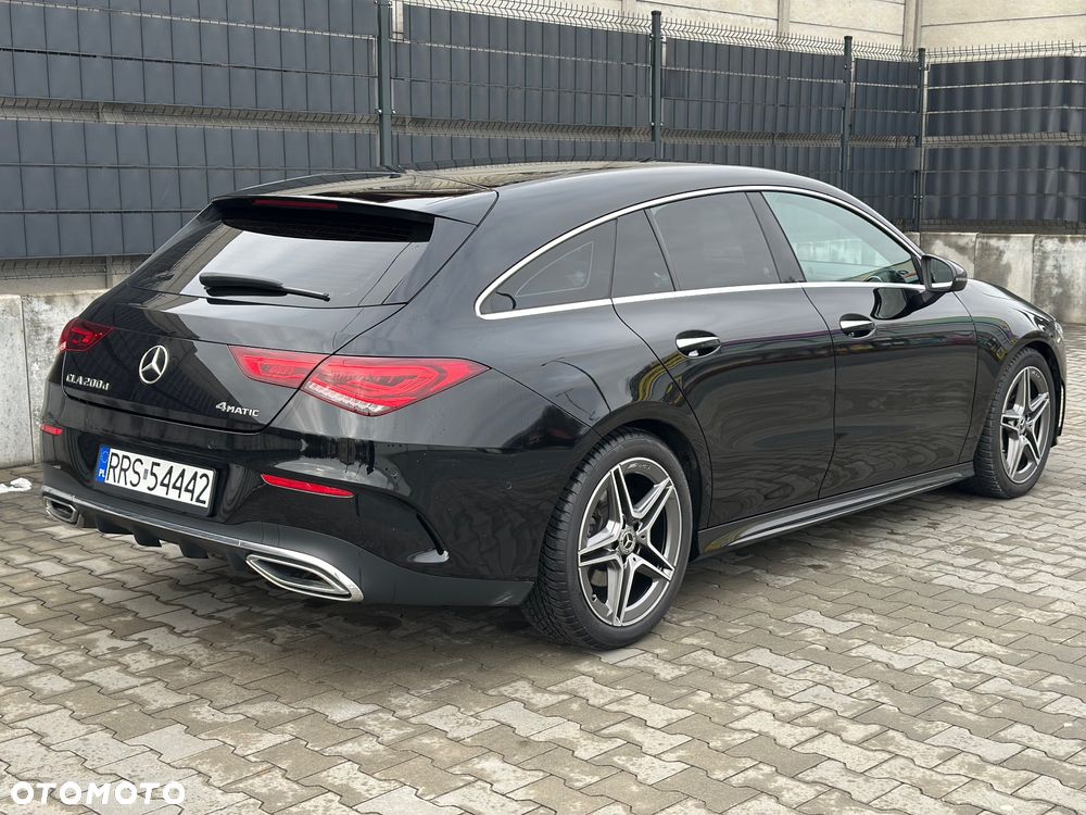 Mercedes-Benz CLA - 4