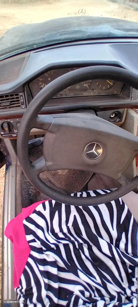 Mercedes-Benz A 200 - 6