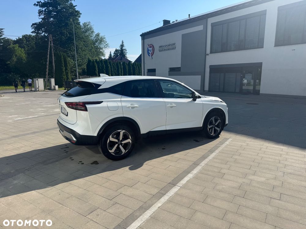 Nissan Qashqai 1.3 DIG-T DCT AKARI - 4