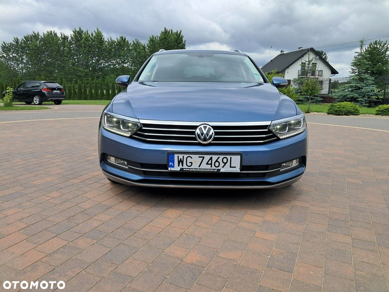 Volkswagen Passat - 2