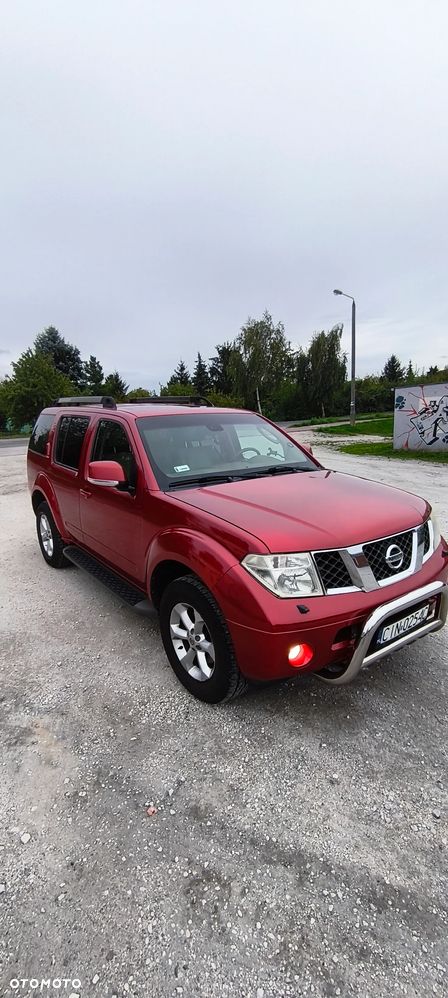 Nissan Pathfinder - 3