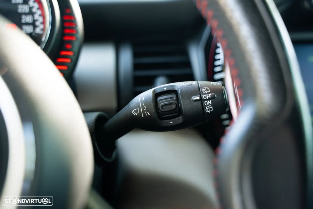 MINI 3 Portas John Cooper Works Auto Desportiva - 32
