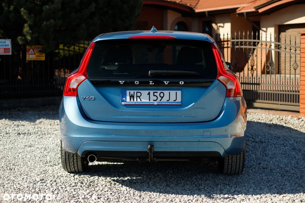 Volvo V60 D3 Geartronic Momentum - 10