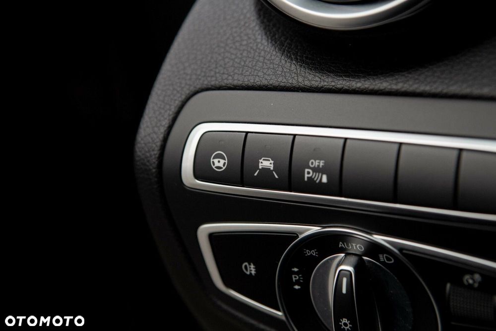 Mercedes-Benz Klasa C - 25