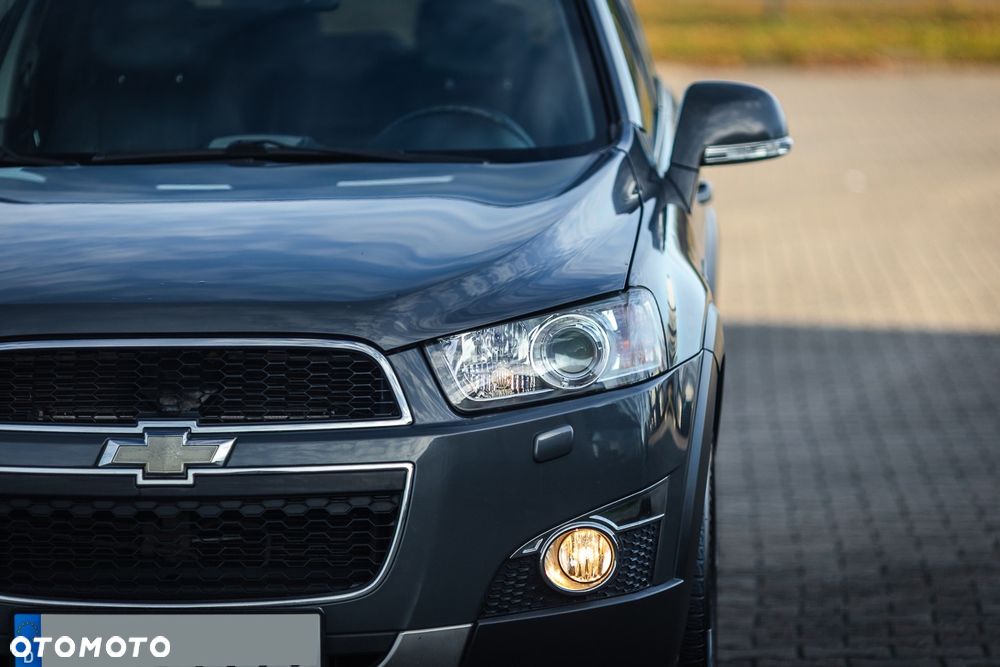 Chevrolet Captiva 2.2 4WD LTZ - 5