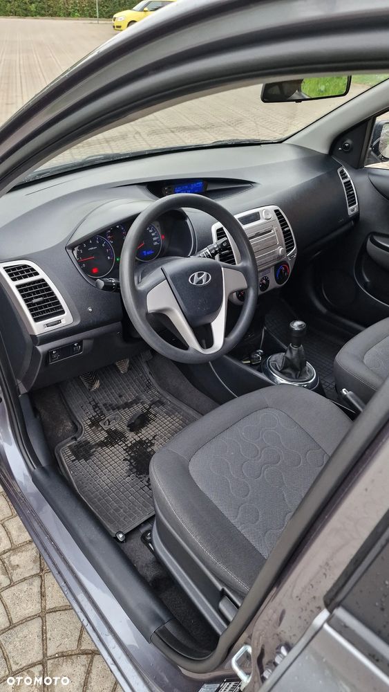 Hyundai i20 1.2 Classic + - 11
