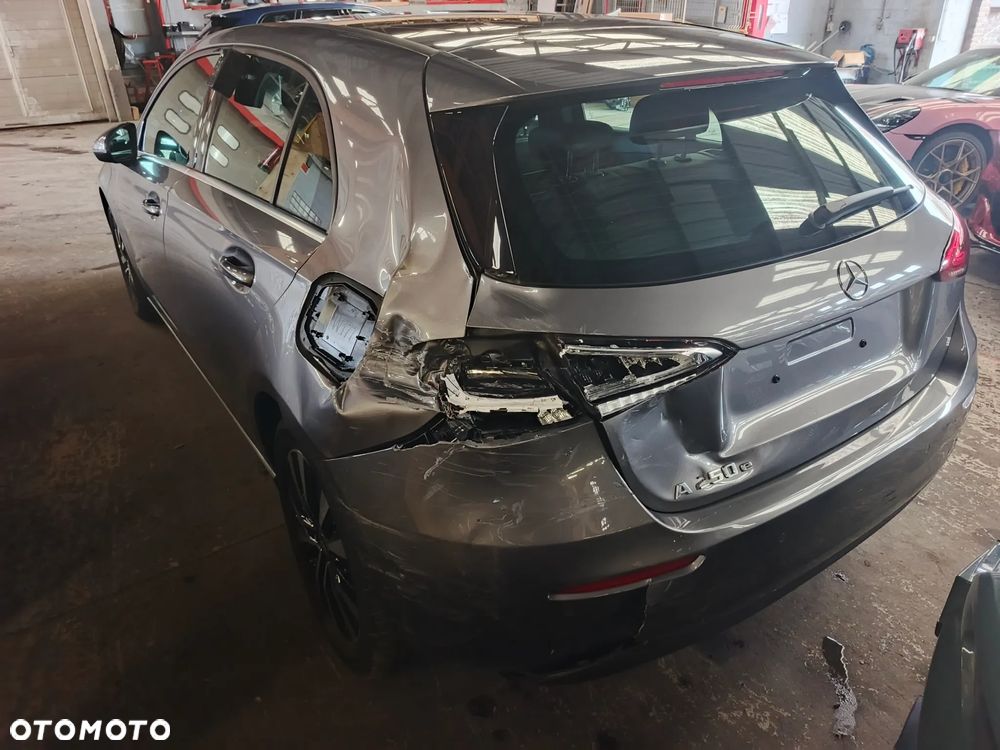 Mercedes-Benz Klasa A 200 d Style 8G-DCT - 4