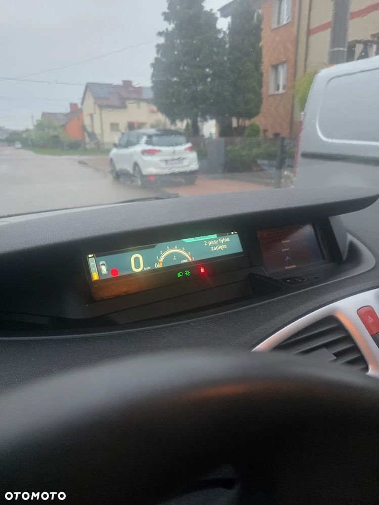 Renault Scenic 1.6 16V 110 TomTom Edition - 10