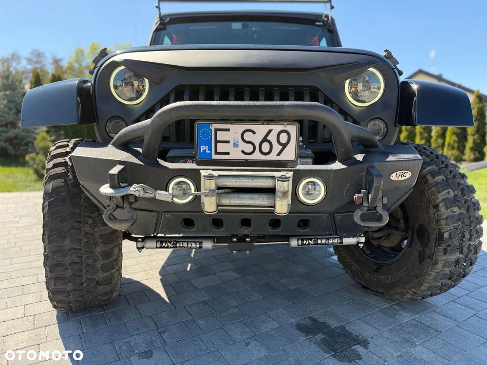 Jeep Wrangler - 5