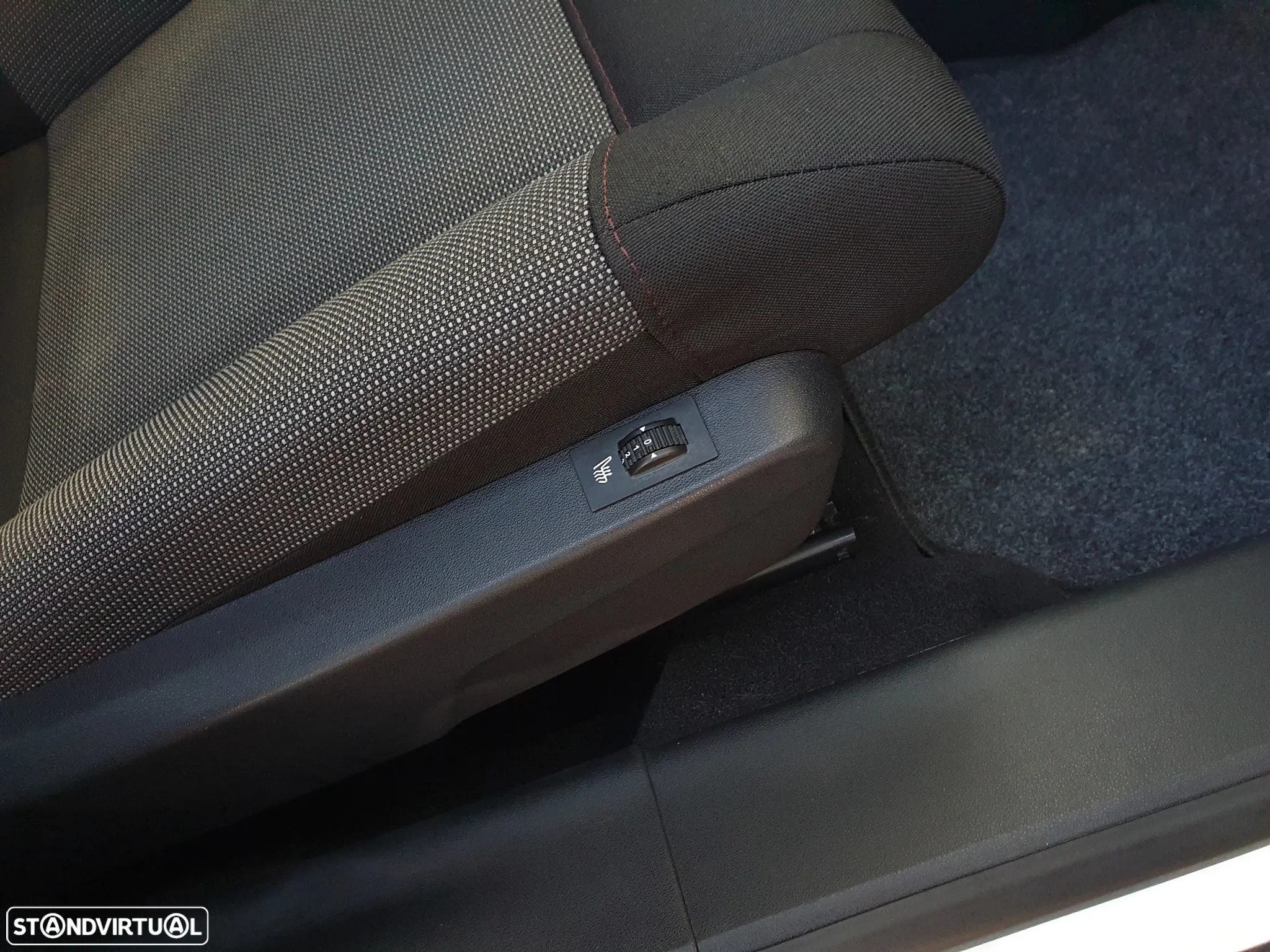 Citroën C4 Cactus 1.5 BlueHDi Feel - 19