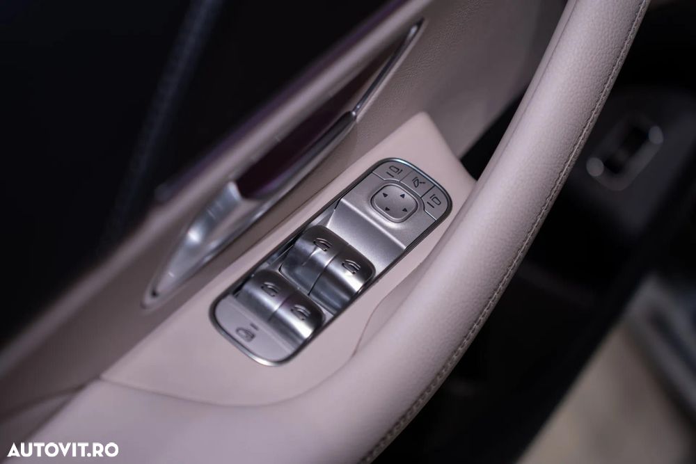 Mercedes-Benz GLS - 29