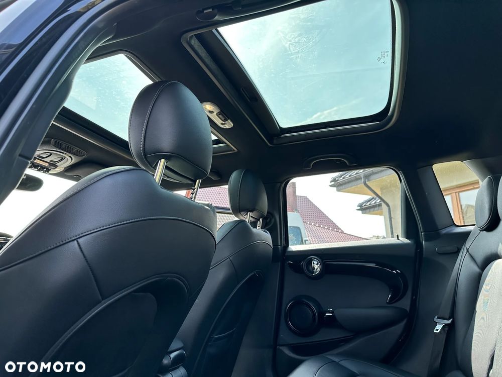 MINI ONE Essential Trim - 20