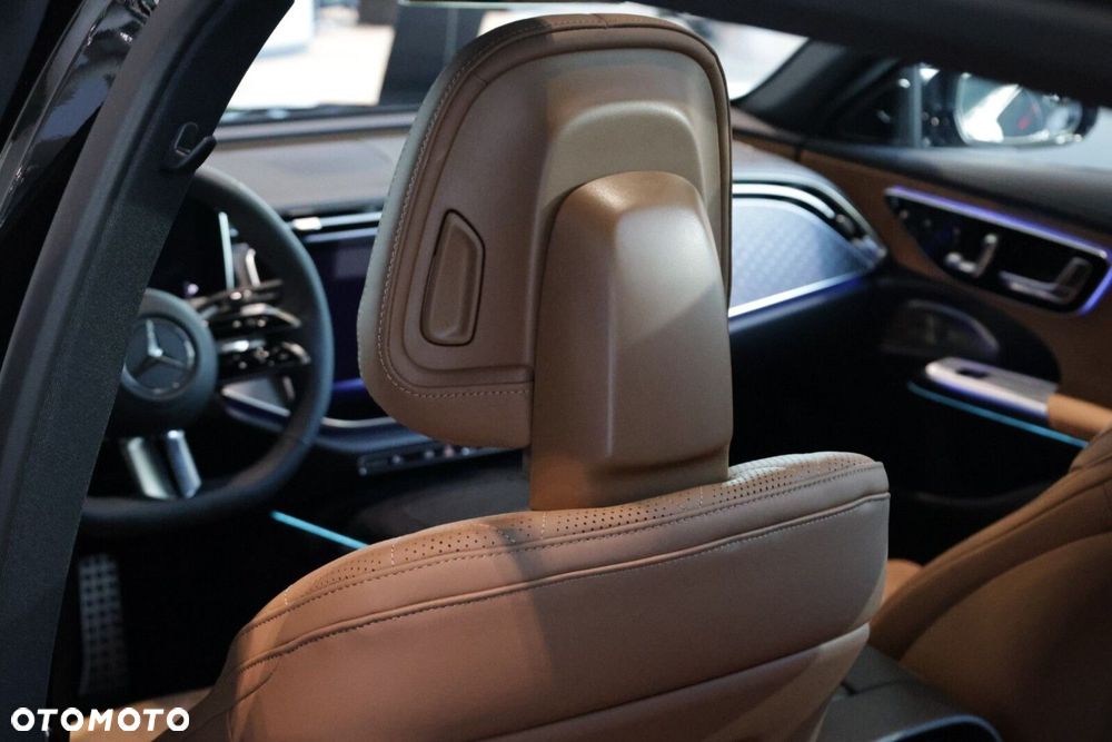 Mercedes-Benz Klasa E - 17