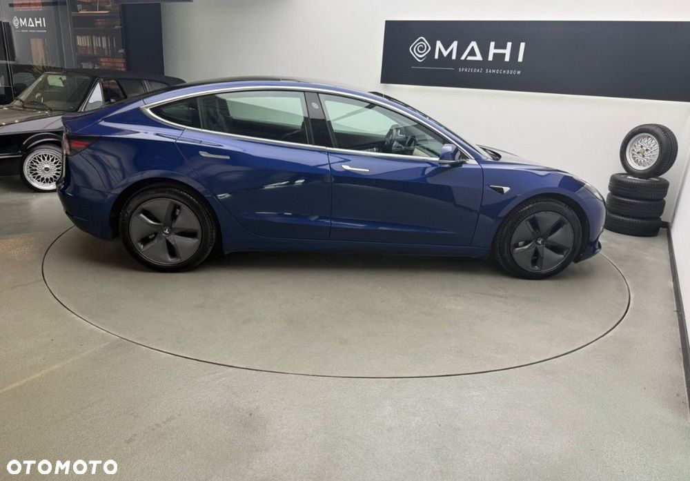 Tesla Model 3 - 13